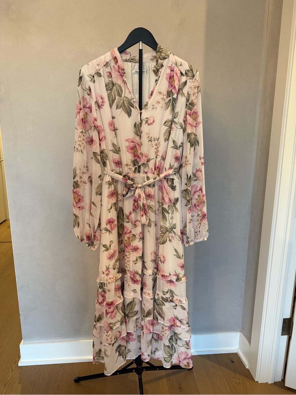 Forever New Floral Maxi Dress in Pink and Cream with Green Leaves